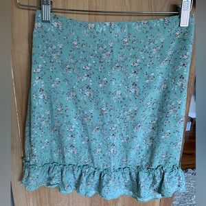 Pretty Brandy Melville floral mini skirt, size 0